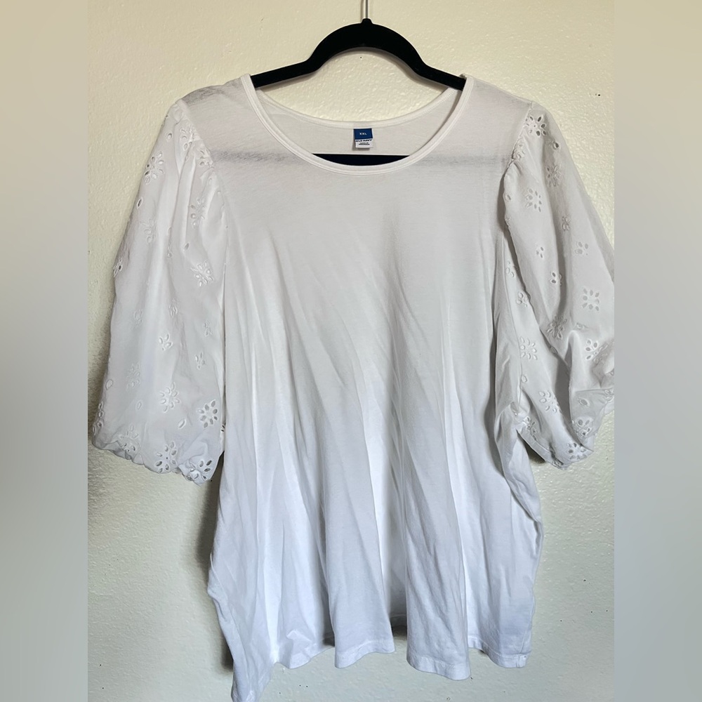 Old Navy White Eyelet Sleeve Blouse